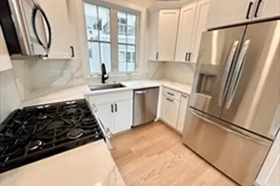 26 Mercer St #3