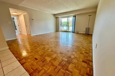 44 Broadlawn Park #22A 1