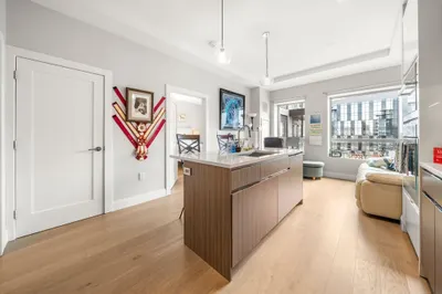 100 Shawmut Ave #811