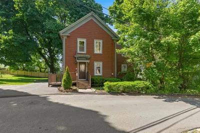 5 Sparrow Ln