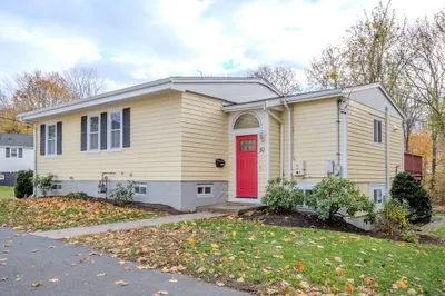 51 Lancaster Rd 1