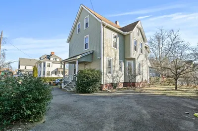 636 Sumner Avenue