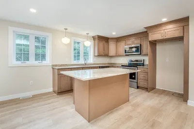 558 Wareham Rd 1