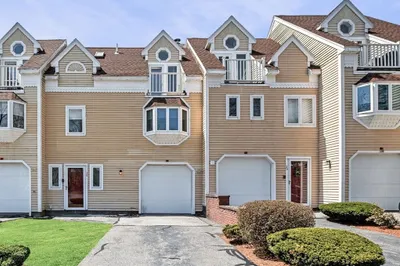 18 Village Ct #18