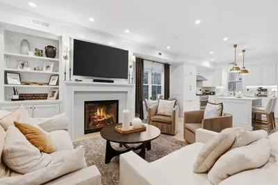 64 Baxter St #1