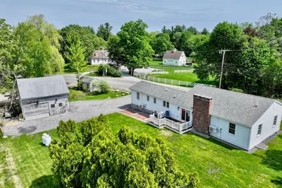 16 Silver Lake Road 1