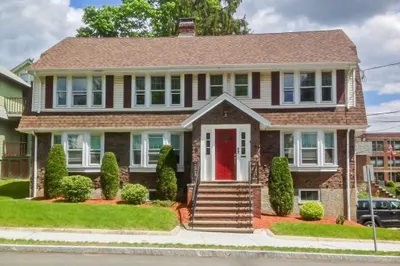 11 Middlesex Rd #1