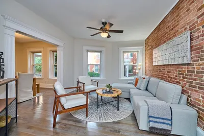 5 Auburn Ct #1