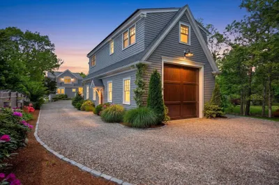 357 Monomoscoy Rd 1