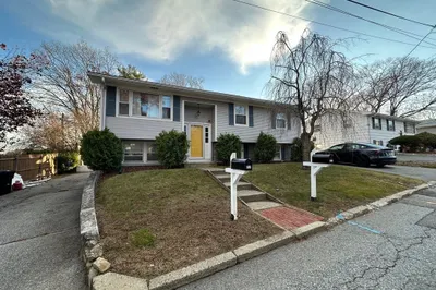 11 Sutcliffe Ave #1
