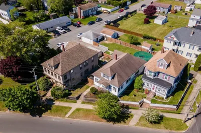 261 Rockdale Ave 1