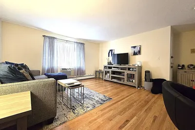 54 Bryon Road #4