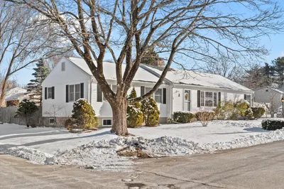 1 Sandy Lane