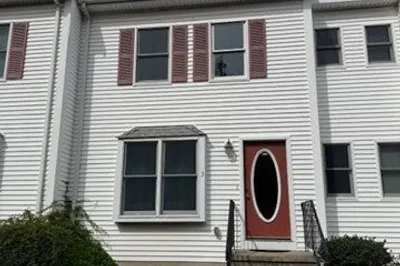 955 Pleasant St #3
