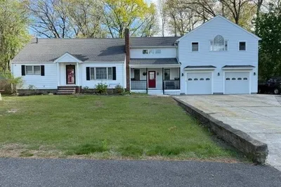 38 Reynolds Ave 1