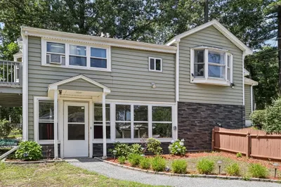 54 Oakwood Ave 1