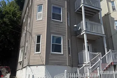 43 Wilson St #3 1