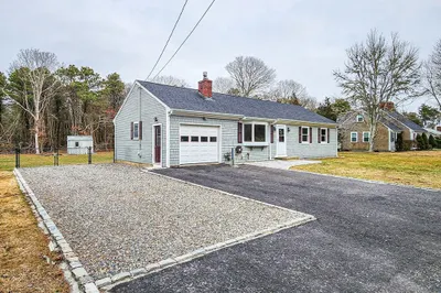 8 Old Cedar Ln 1