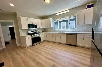 18 Bromfield Rd #2 1
