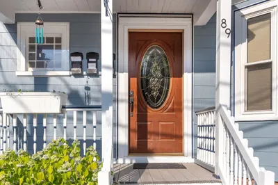 89 Holworthy St #3 1