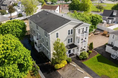 10 Malta St #1