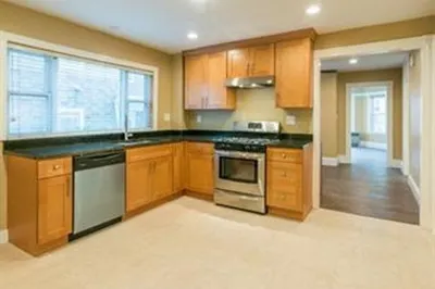 23 Magee St #1 1