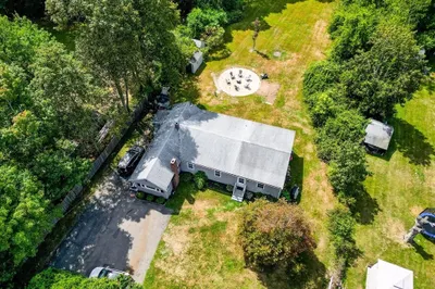 34 Eaton St 1