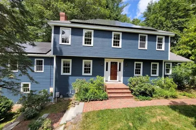 52 Mayfair Dr 1