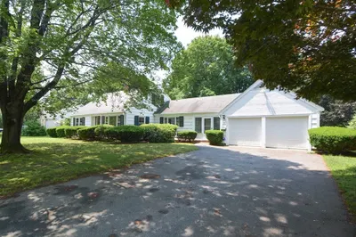 41 Russell Rd
