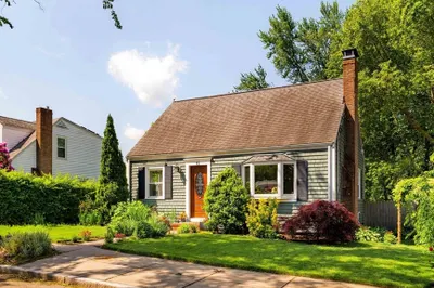 45 Van Brunt Street