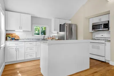 206c Rindge Ave #206