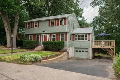 42 Old Carriage Lane 1
