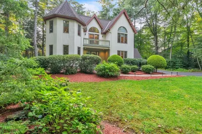 23 Woodlot Road 1