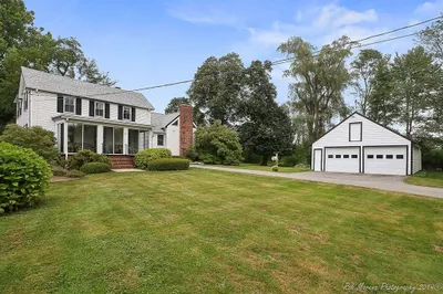 48 Pemberton Rd 1