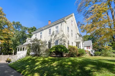 319 Sherman Street 1