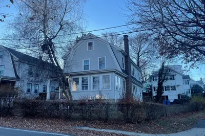 541 School St #2