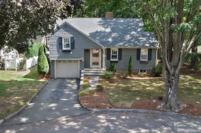 16 Plymouth Cir 1
