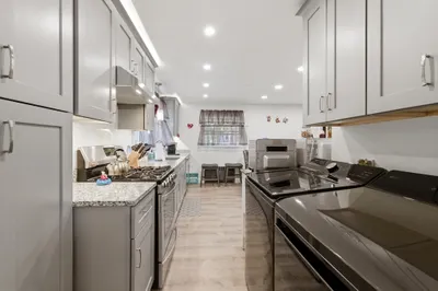 130 Summer St 1