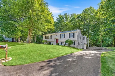 56 Stephanie Dr