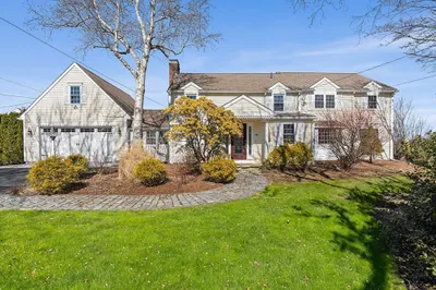 302 Boston Rd 1