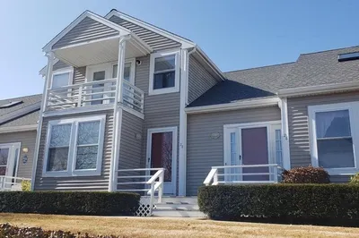 27 Bay Pointe Dr Ext #27 1