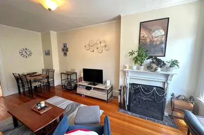 78 Charles St #2