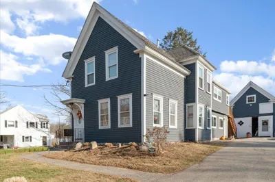 93 Carleton Street #2
