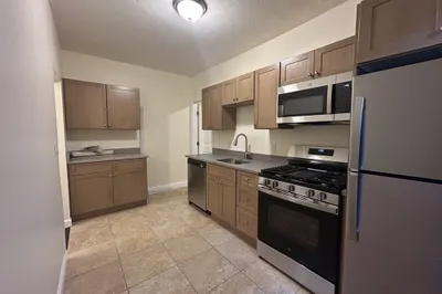 435 Walnut Ave #6