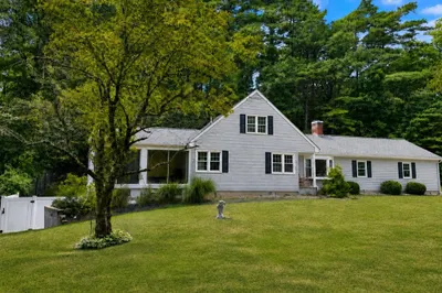 167 Gates Pond Rd 1