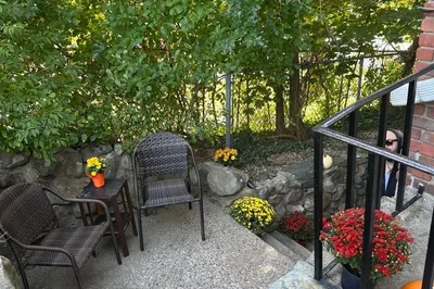27 Hosmer St #1 1