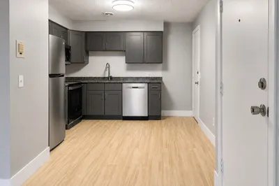 244 Mount Vernon St #9 1