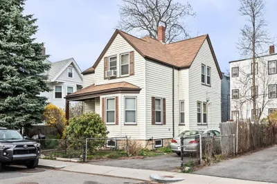 17 Shafter St