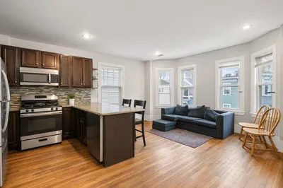 66 Mozart Street #3 1