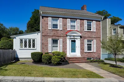 4 Parkway Road 1